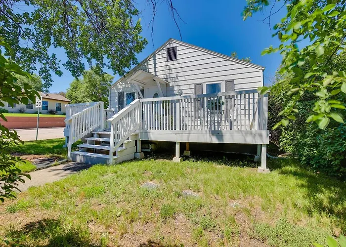 Holiday home Adventure Base 1 Mi To Historic Downtown! *